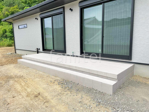 タイルデッキ 壁1面  LIXIL グレイスランド ベーシック