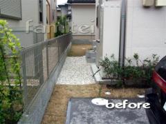 施工前　犬走り門扉