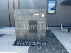 モダン門柱 壁タイル貼り タカショー セラレバンテ ロックガーデン ユニソン ワズロック アオバ