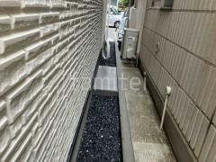 犬走り 防犯砂利敷き バラス砕石 防草シート加工