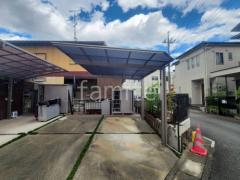 施工例画像:カーポート1台 LIXIL フーゴF 変形地対応 1階テラス屋根 YKKAP ソラリアF